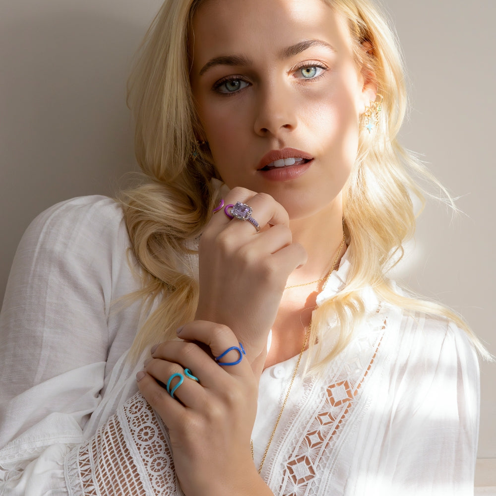 9ct Yellow Gold Oval Ring with Blue Enamel
