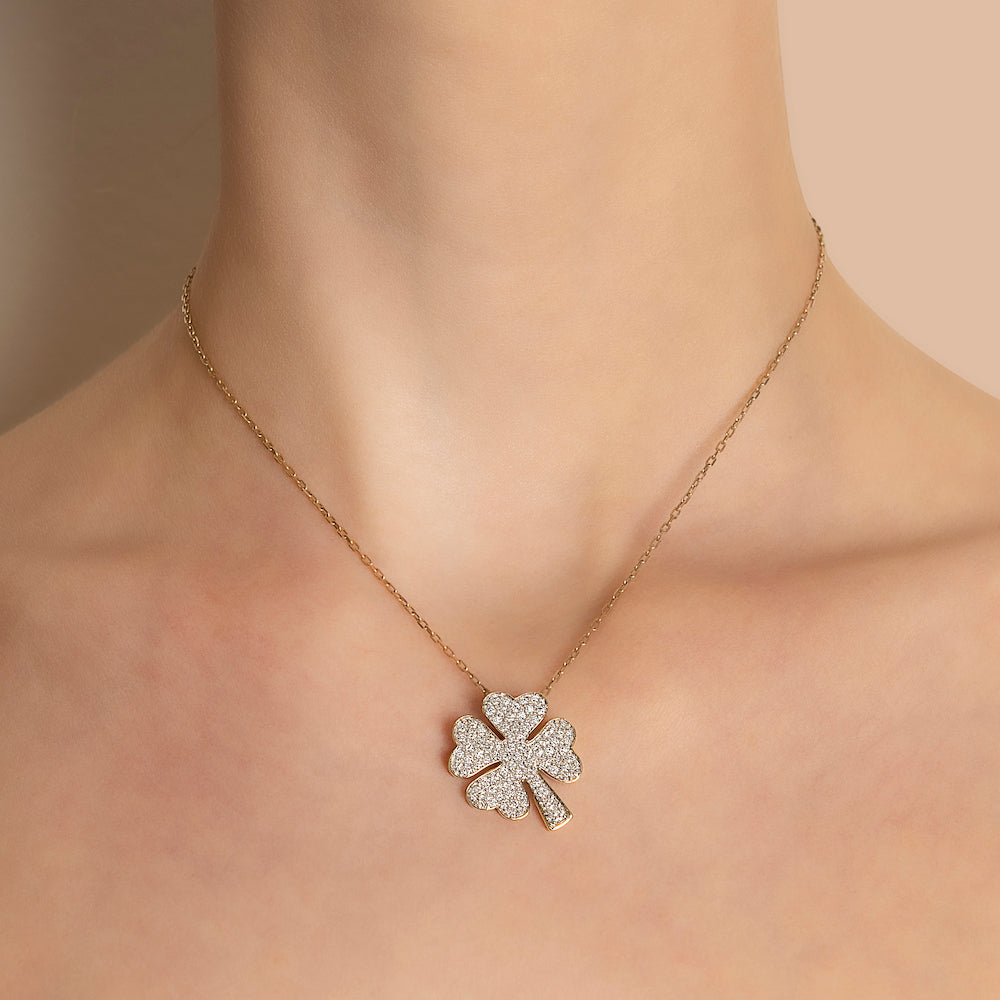 18ct Yellow Gold Diamond-Set Clover Necklace