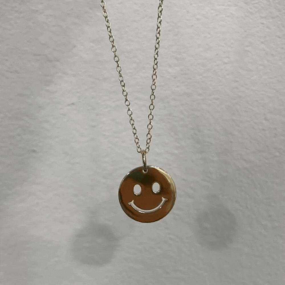 9ct Yellow Gold Cutout Smiley Necklace (Small/Large)