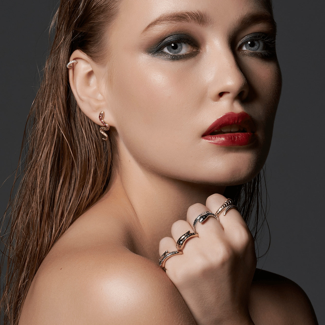 9ct Yellow Gold Plain Snake Earrings