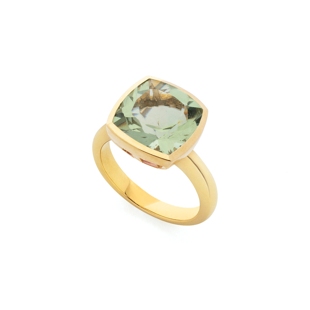 9ct Yellow Gold Rub-Over Set Single-Stone Green Quartz Ring