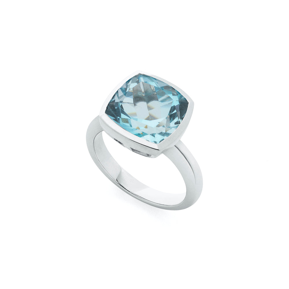 9ct White Gold Rub-Over Set Single-Stone Sky Blue Topaz Ring