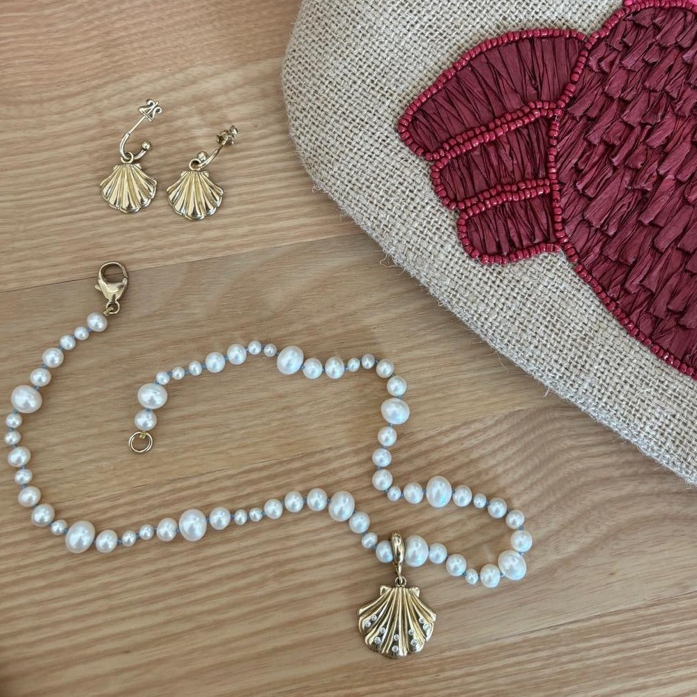 9ct Yellow Gold Necklace with Baroque Pearls